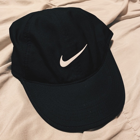 Nike Accessories - ☆ black nike hat ☆